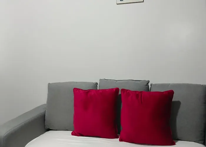 Cozy & Stylish Staycation And Netflix - Wifi And Pool Apartment *
