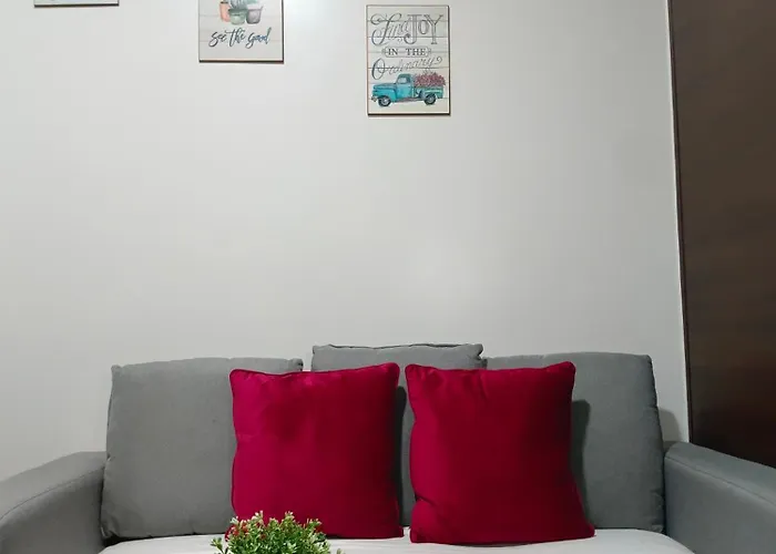 Cozy & Stylish Staycation And Netflix - Wifi And Pool Apartment